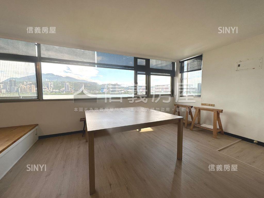 『名人巷』八里河景美妝房屋室內格局與周邊環境