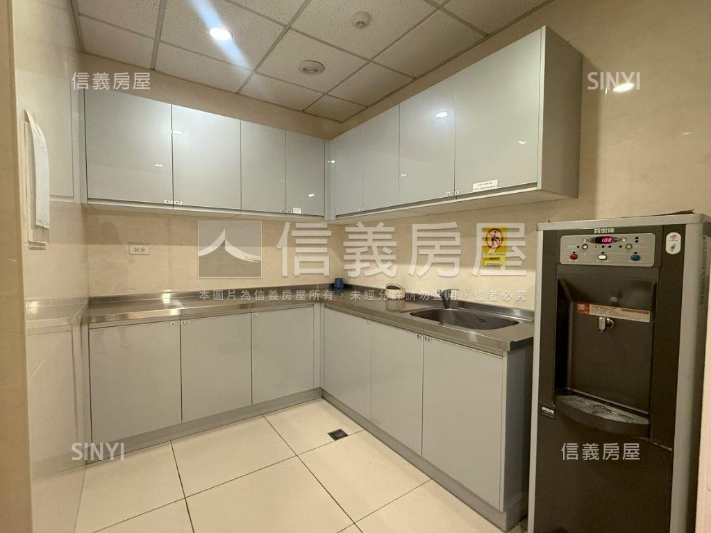 汐科核心企業總部級商辦房屋室內格局與周邊環境