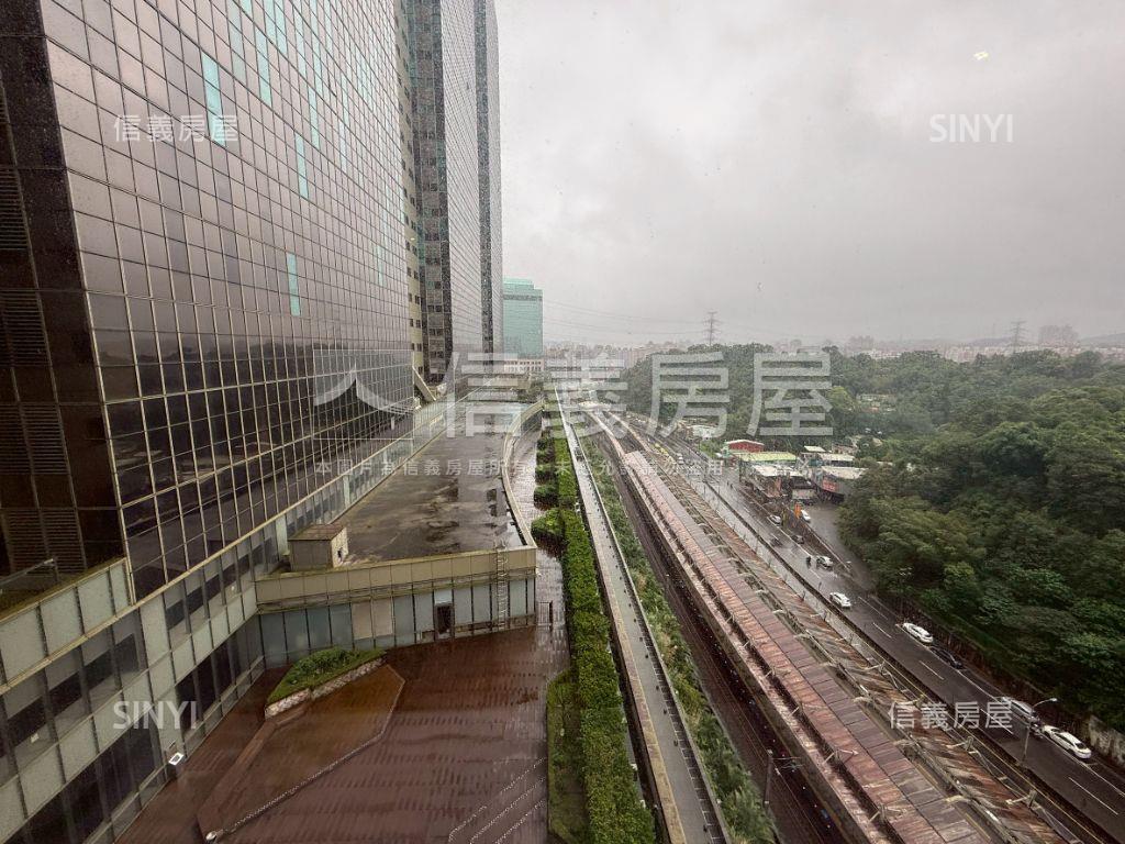 汐科核心企業總部級商辦房屋室內格局與周邊環境