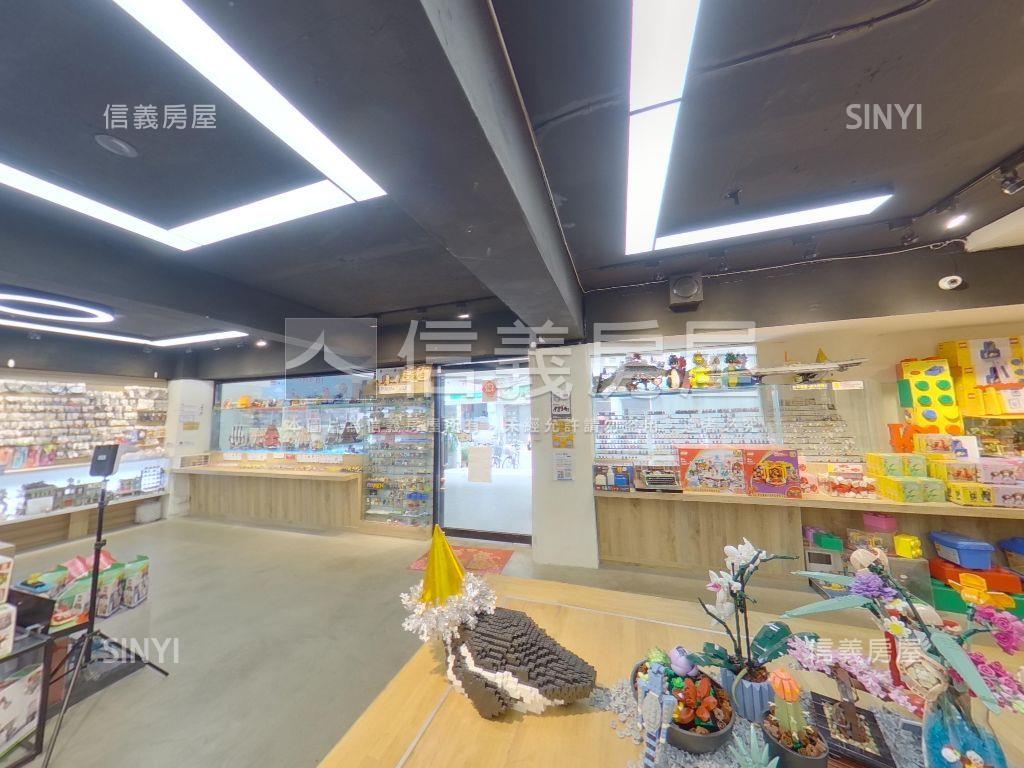 東區大面寬旗艦金店房屋室內格局與周邊環境