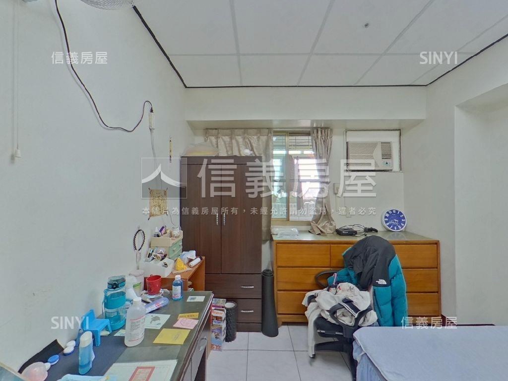 專任！三面採光次頂樓四房房屋室內格局與周邊環境