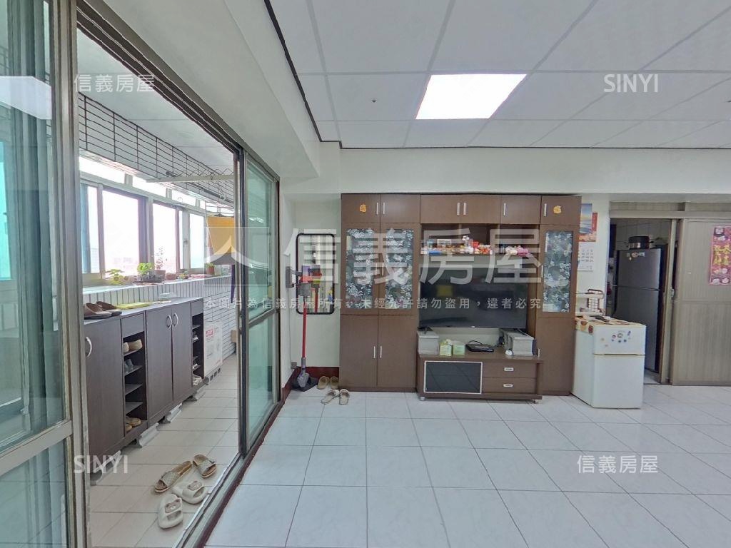 專任！三面採光次頂樓四房房屋室內格局與周邊環境