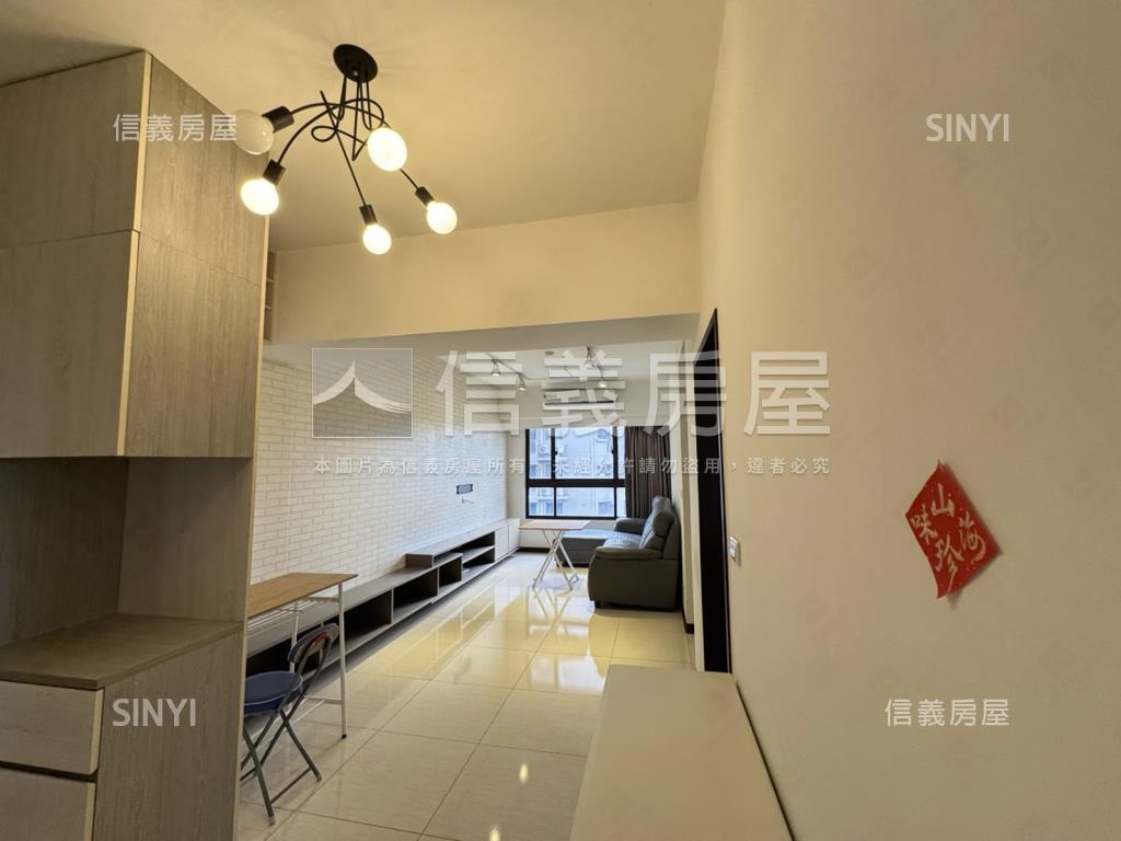 專任明日城高樓兩房車位房屋室內格局與周邊環境