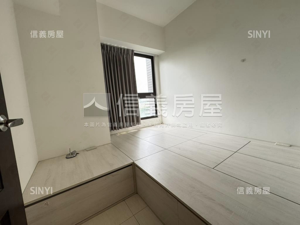 專任明日城高樓兩房車位房屋室內格局與周邊環境