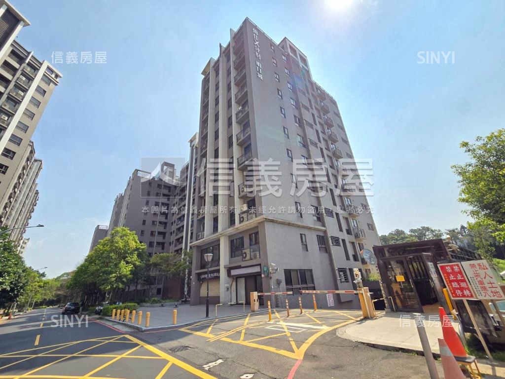 專任明日城高樓兩房車位房屋室內格局與周邊環境