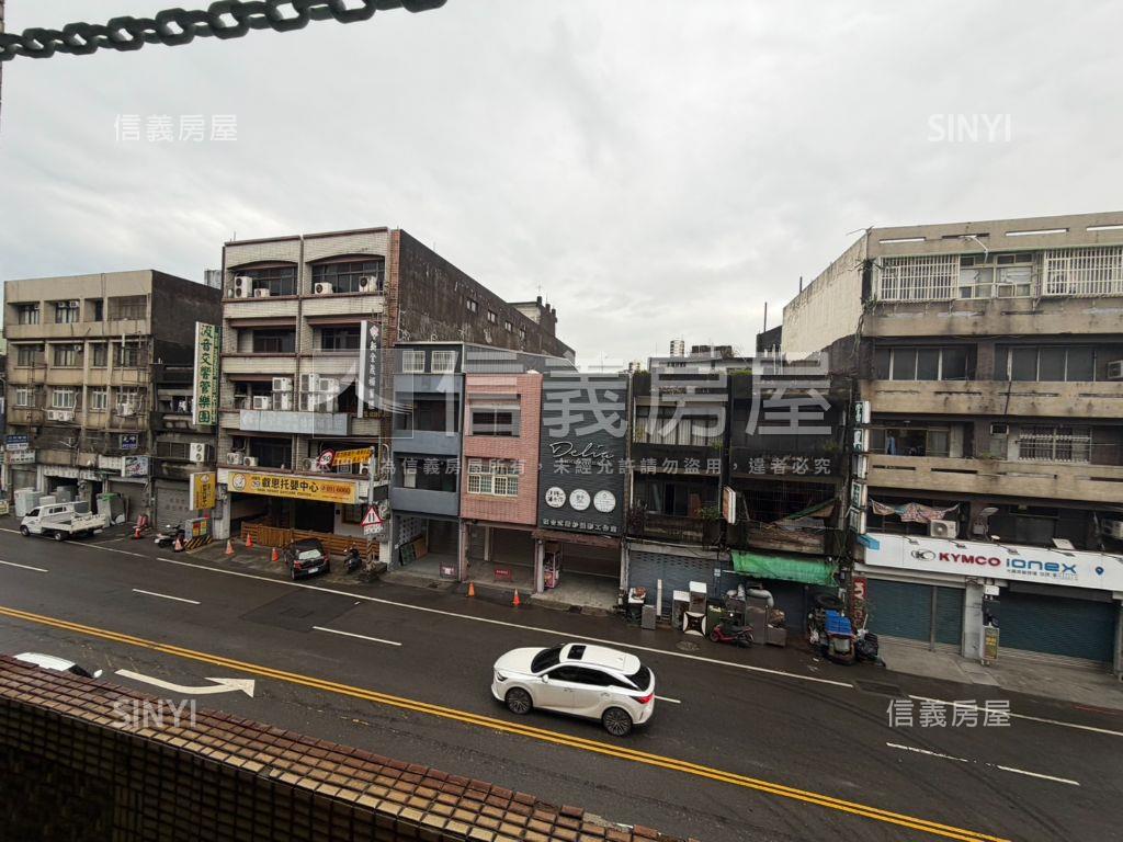 中壢車站前站正中豐路透店房屋室內格局與周邊環境