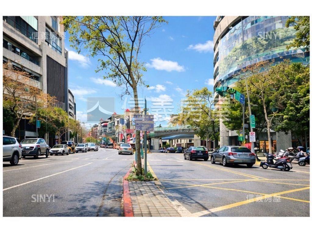 金龍路超顯目店面房屋室內格局與周邊環境