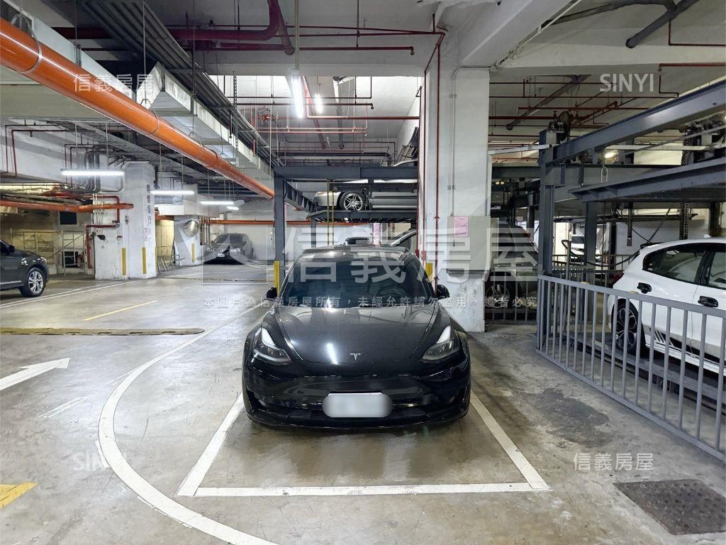 景安高樓成家兩房坡平車位房屋室內格局與周邊環境