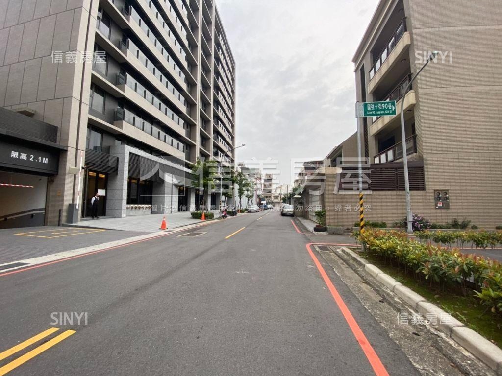 龍安戶政旁國強十街土地房屋室內格局與周邊環境