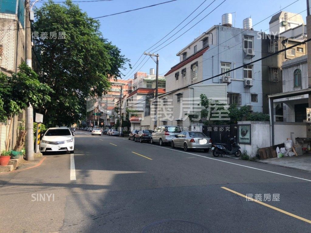龍安戶政旁國強十街土地房屋室內格局與周邊環境