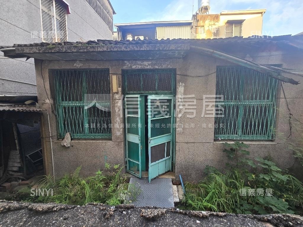近中華忠孝面寬約９米地房屋室內格局與周邊環境