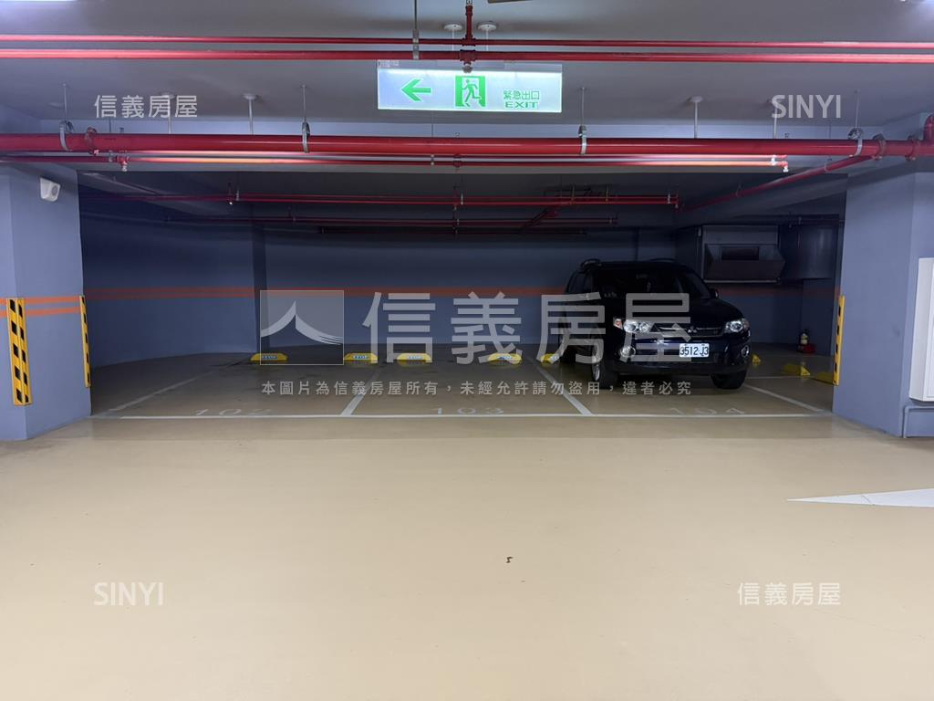 首泰大方。指標四房車位房屋室內格局與周邊環境