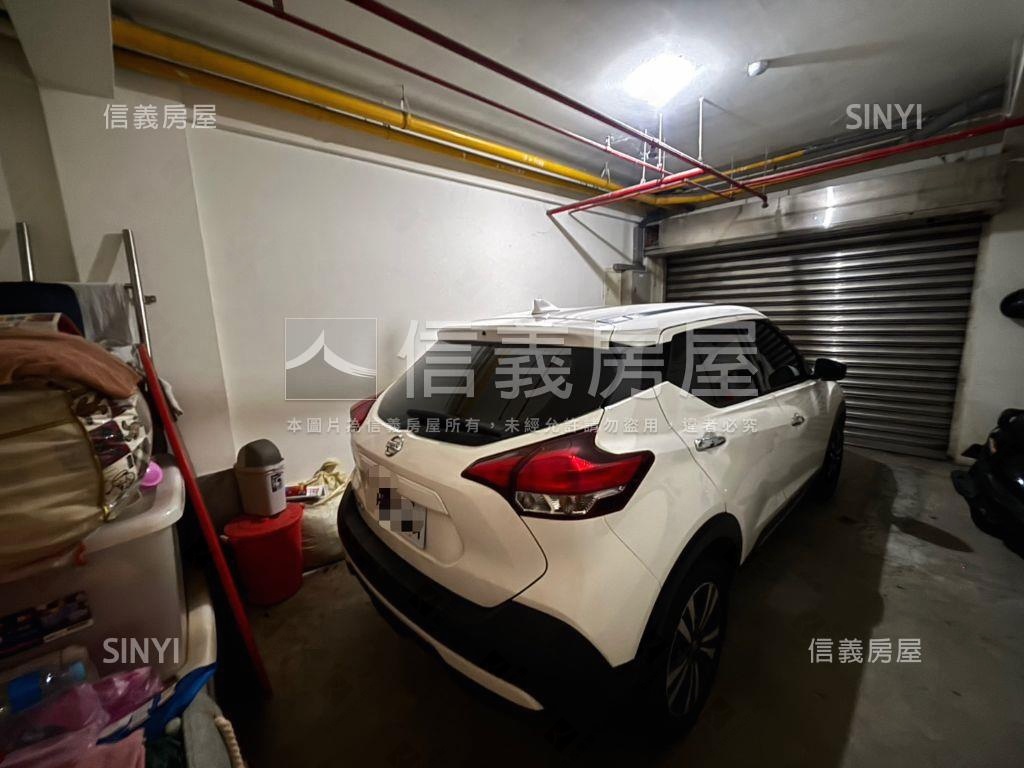 東方伯爵苑邸房屋室內格局與周邊環境
