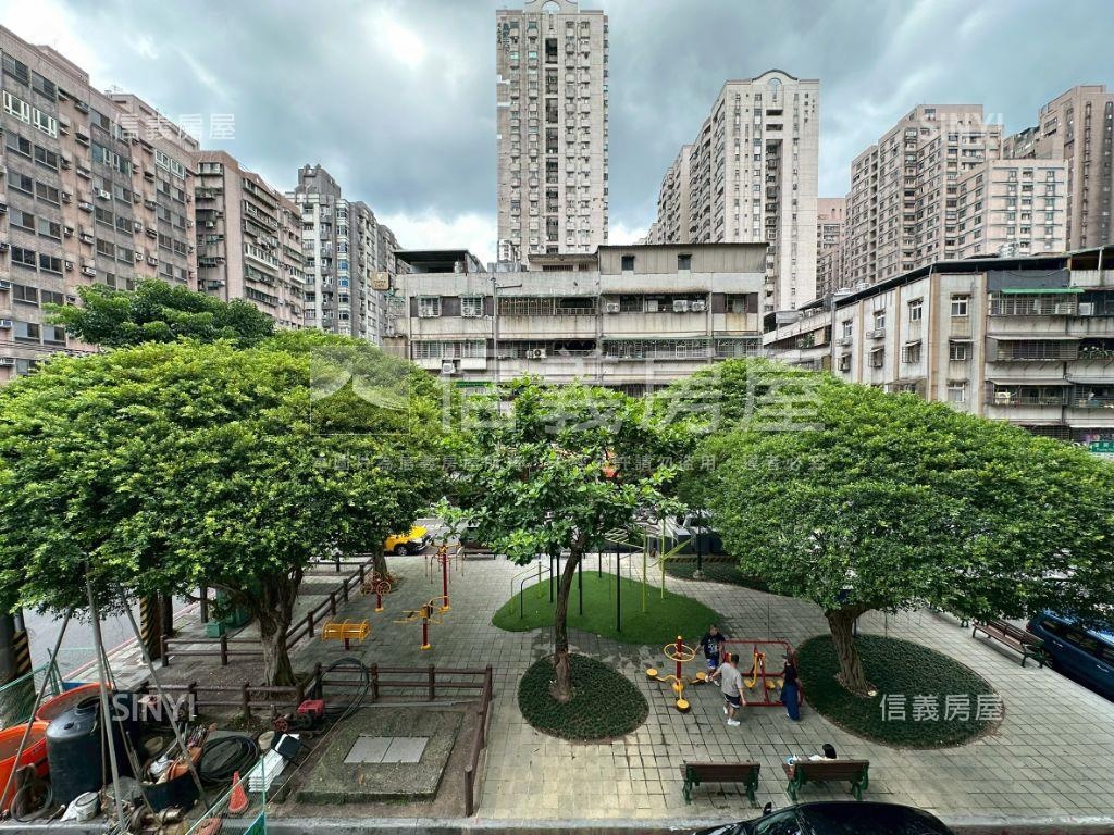 台五福星三房美屋房屋室內格局與周邊環境