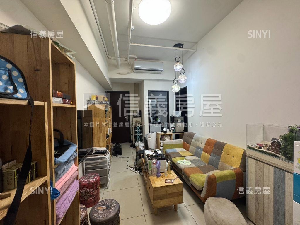 晴空ＳＫＹ露台戶房屋室內格局與周邊環境