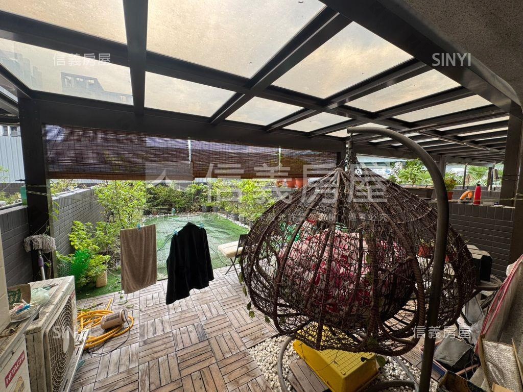 晴空ＳＫＹ露台戶房屋室內格局與周邊環境