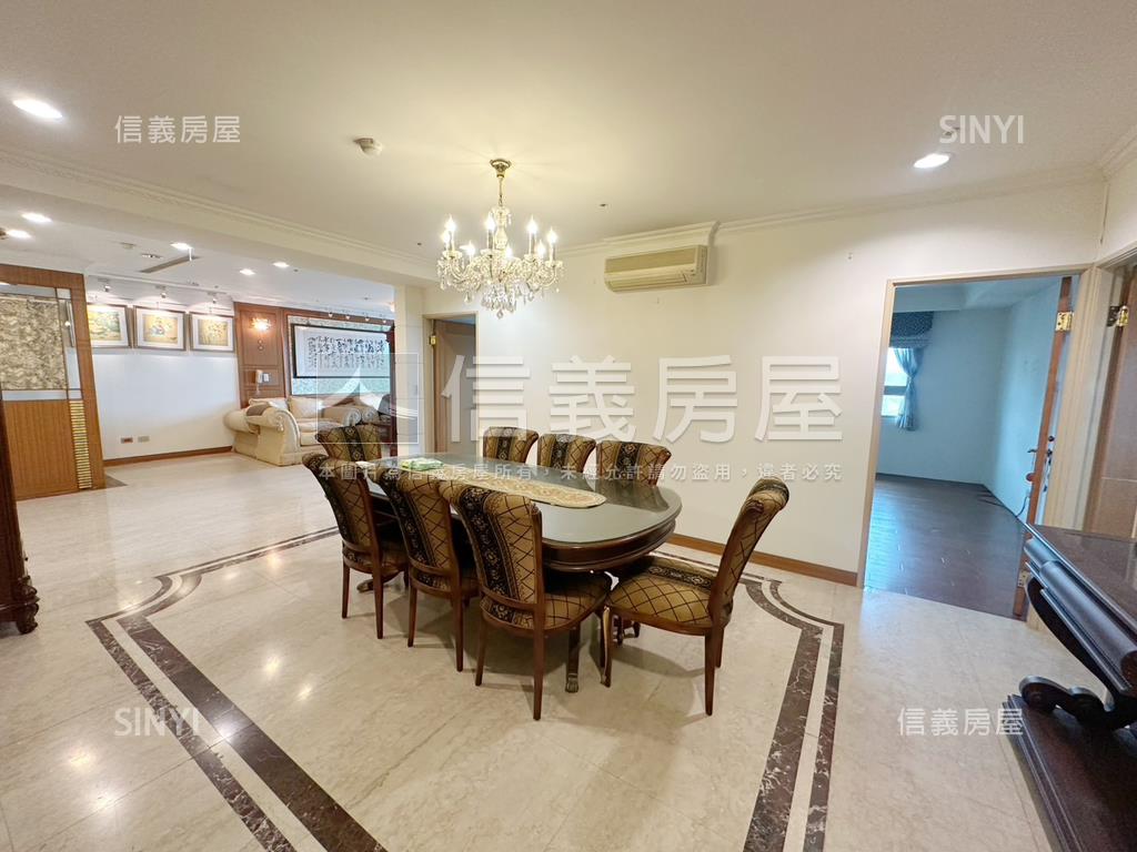 萬馬麗池四房車位房屋室內格局與周邊環境