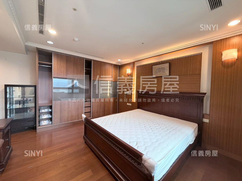 萬馬麗池四房車位房屋室內格局與周邊環境