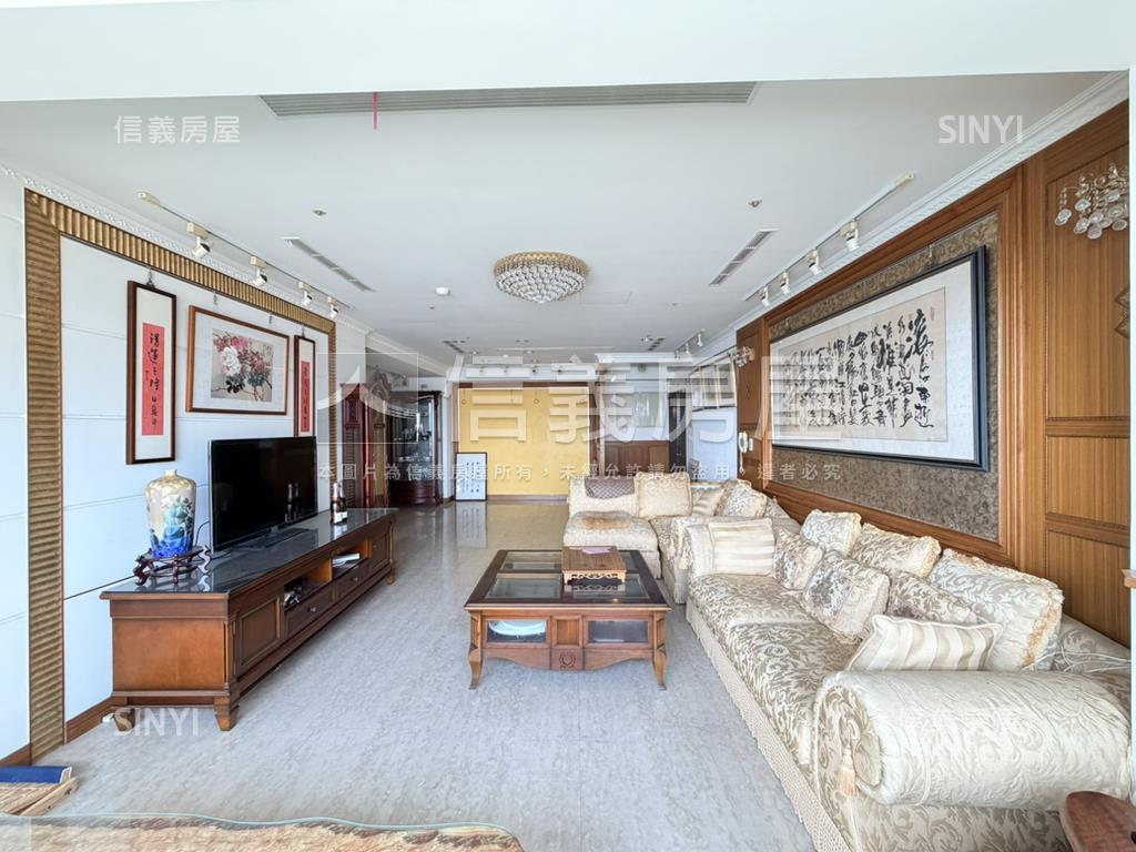 萬馬麗池四房車位房屋室內格局與周邊環境