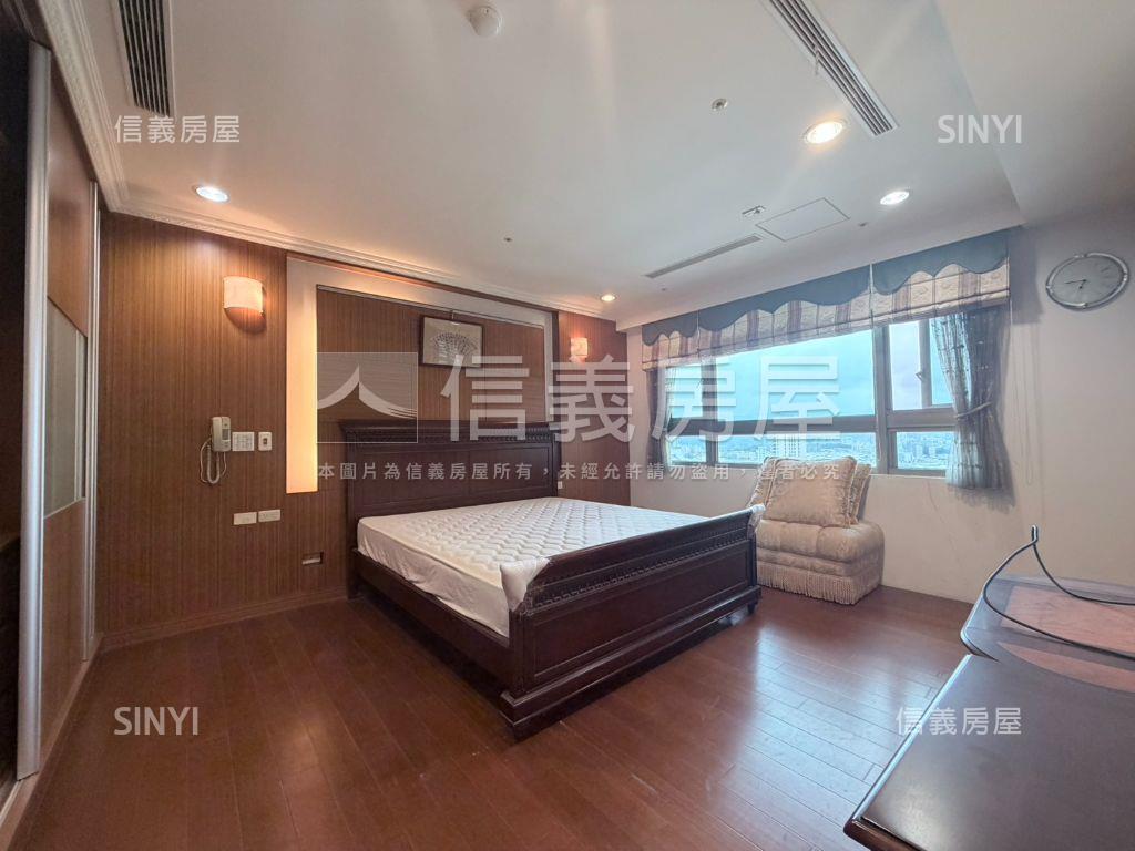 萬馬麗池四房車位房屋室內格局與周邊環境