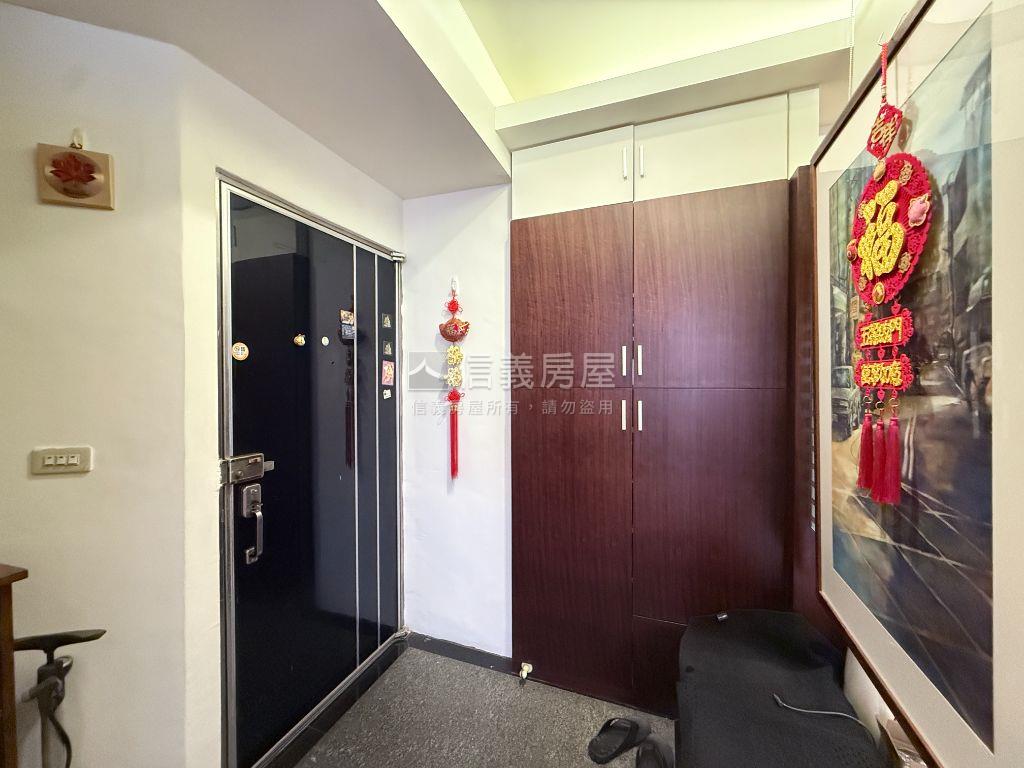 專任昌益電梯學區三房房屋室內格局與周邊環境
