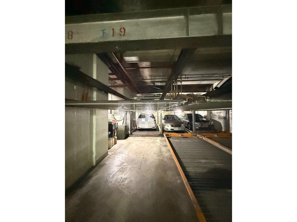 專任昌益電梯學區三房房屋室內格局與周邊環境