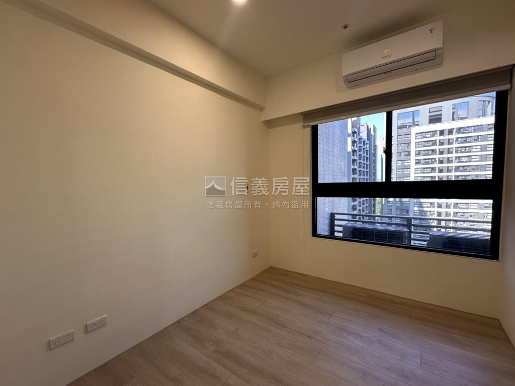 高鐵世界仁兩房平車房屋室內格局與周邊環境