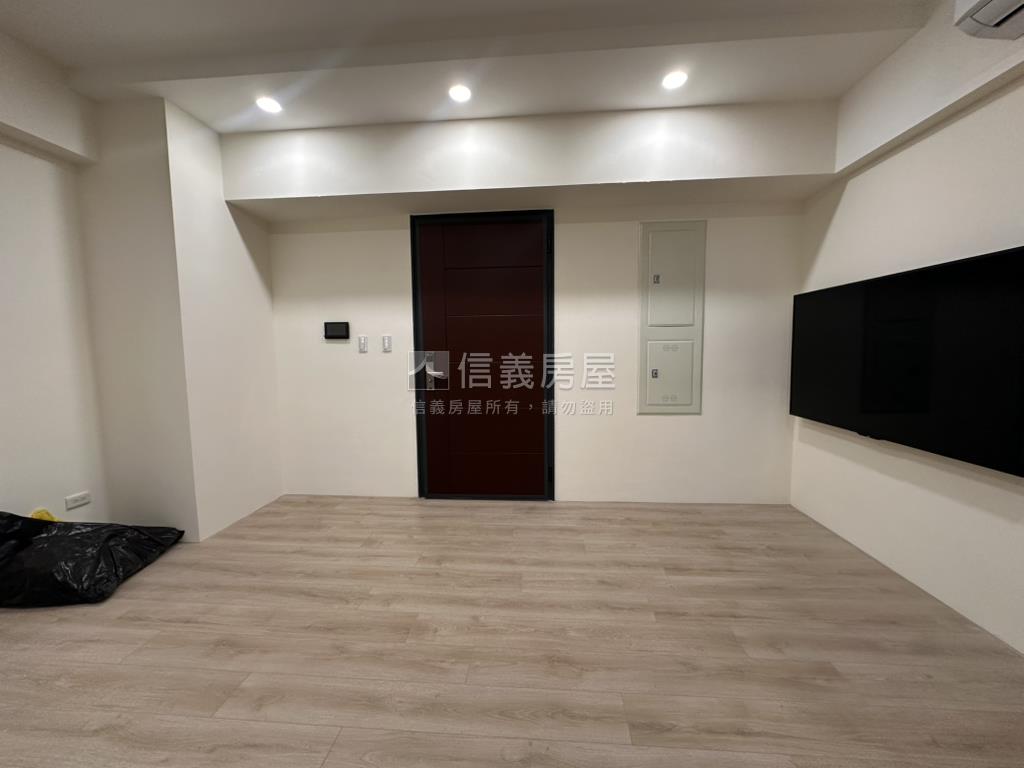 高鐵世界仁兩房平車房屋室內格局與周邊環境