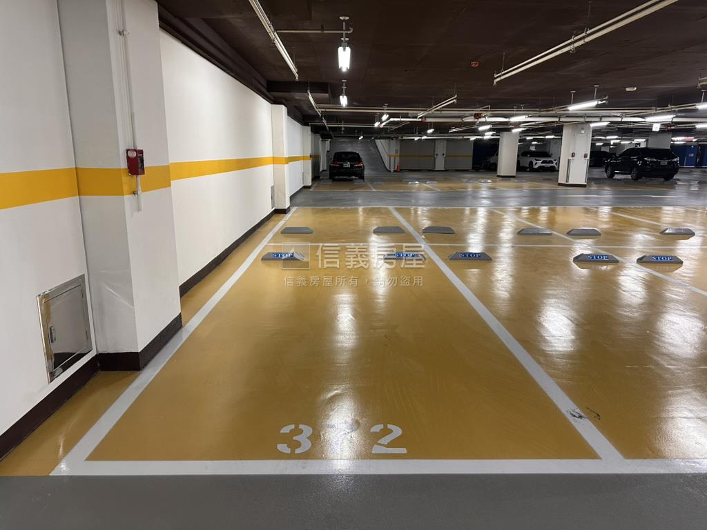 高鐵世界仁兩房平車房屋室內格局與周邊環境