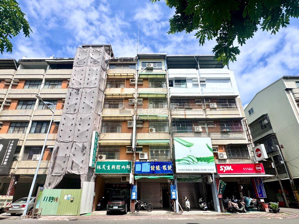 近美術館人潮車流黃金透店房屋室內格局與周邊環境