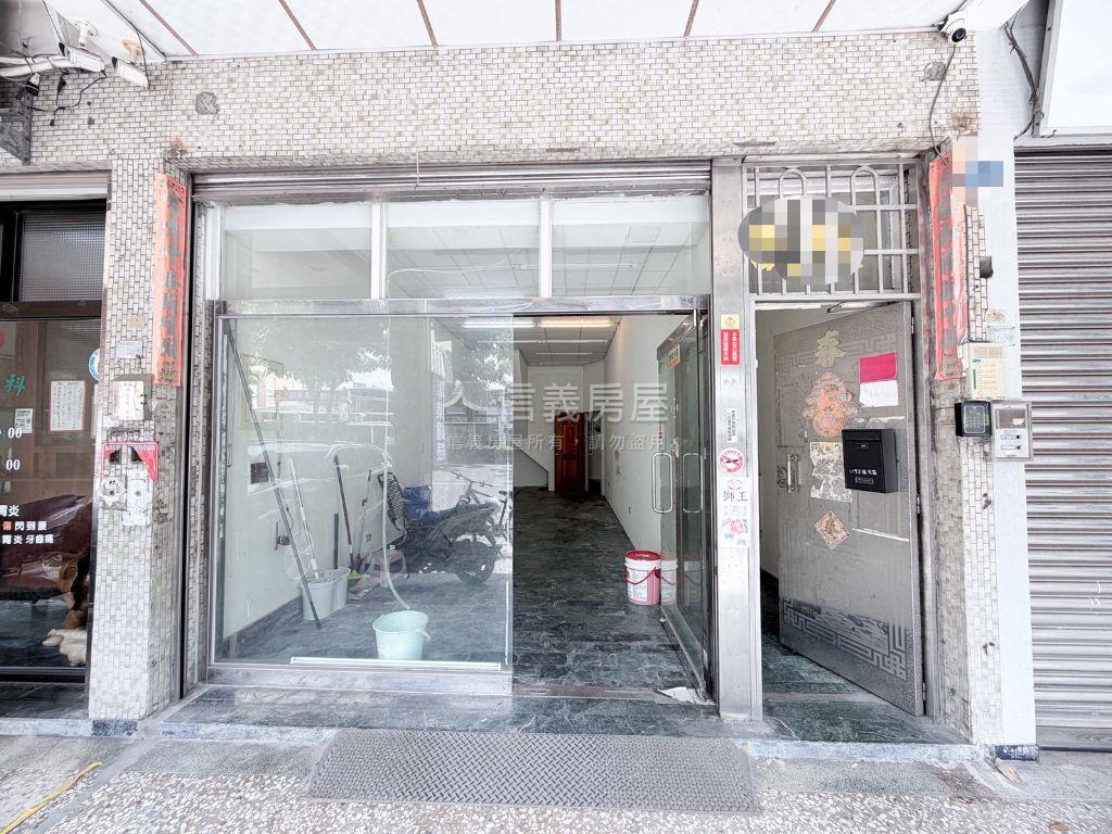 近美術館人潮車流黃金透店房屋室內格局與周邊環境