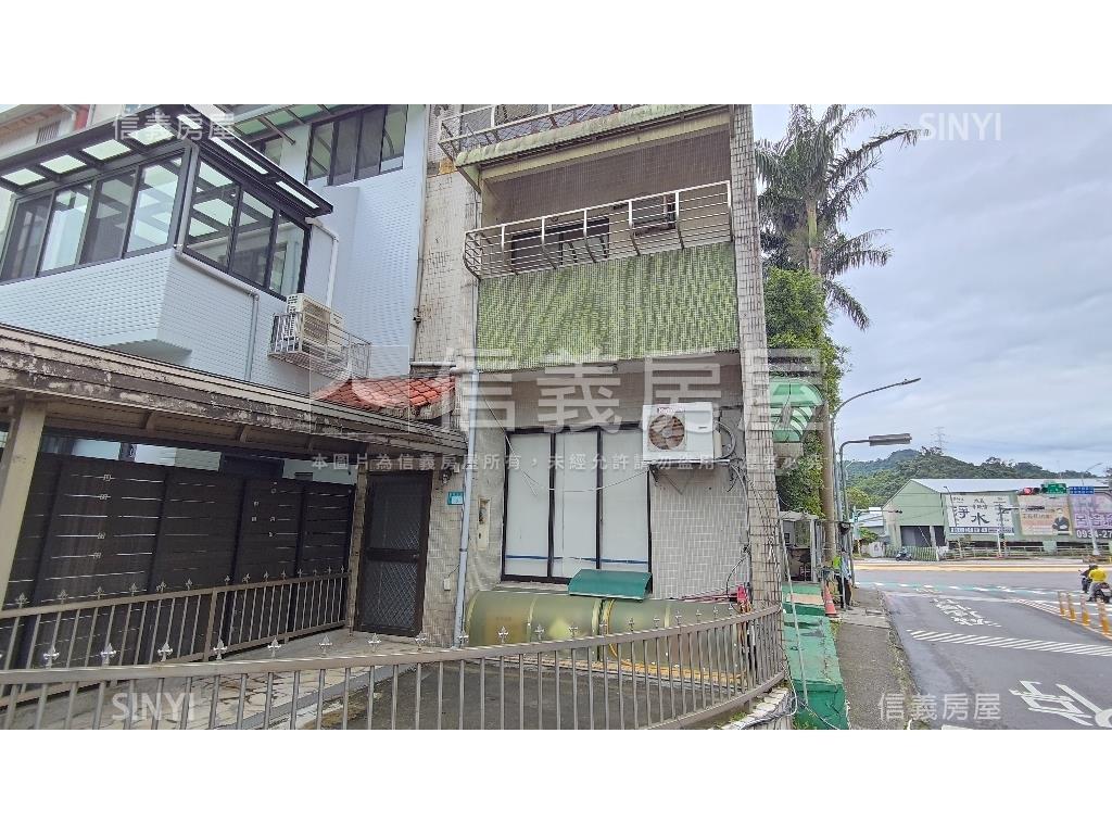 台北小城獨棟邊間大店面房屋室內格局與周邊環境