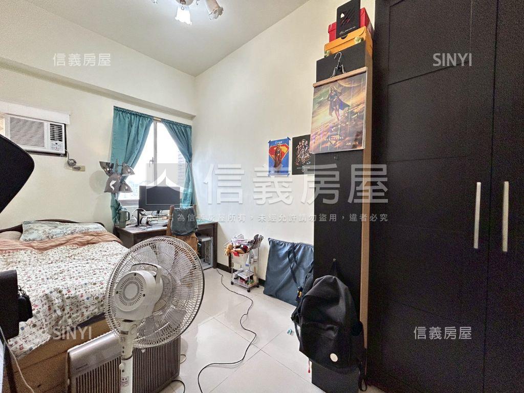 松山站高樓景觀車位房屋室內格局與周邊環境