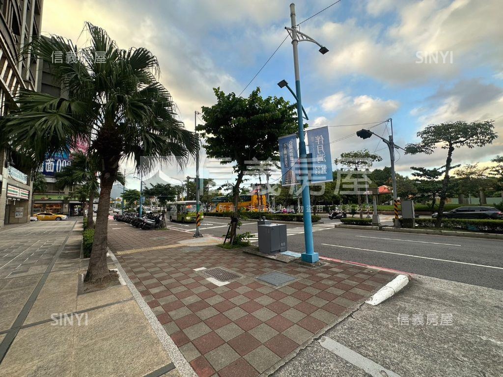 正三民路店霸房屋室內格局與周邊環境