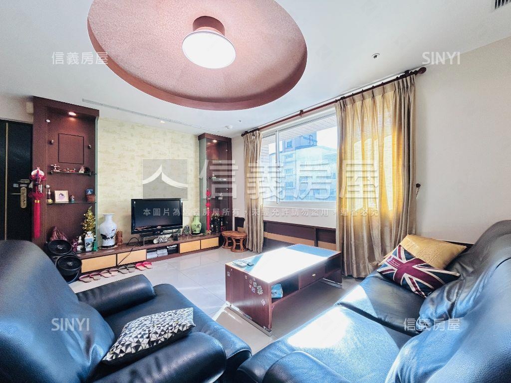 發現紐約四房車位房屋室內格局與周邊環境