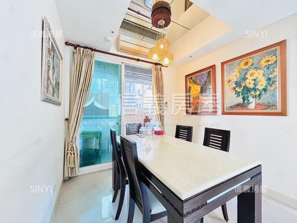 發現紐約四房車位房屋室內格局與周邊環境