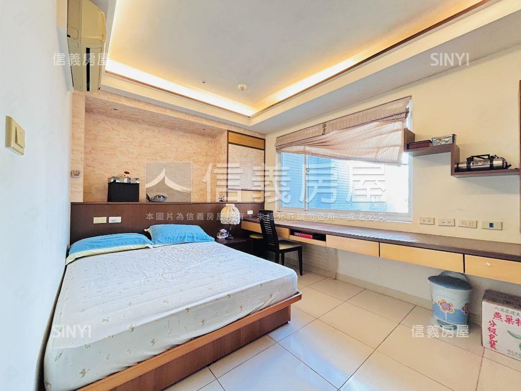 發現紐約四房車位房屋室內格局與周邊環境