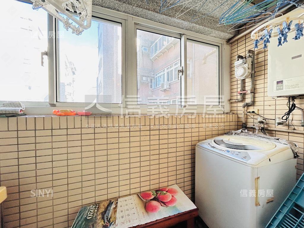 發現紐約四房車位房屋室內格局與周邊環境