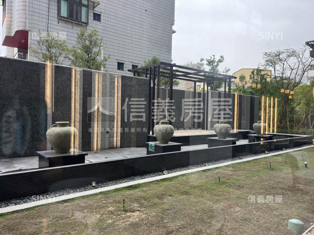 鄉林圓頂美三房附平車房屋室內格局與周邊環境