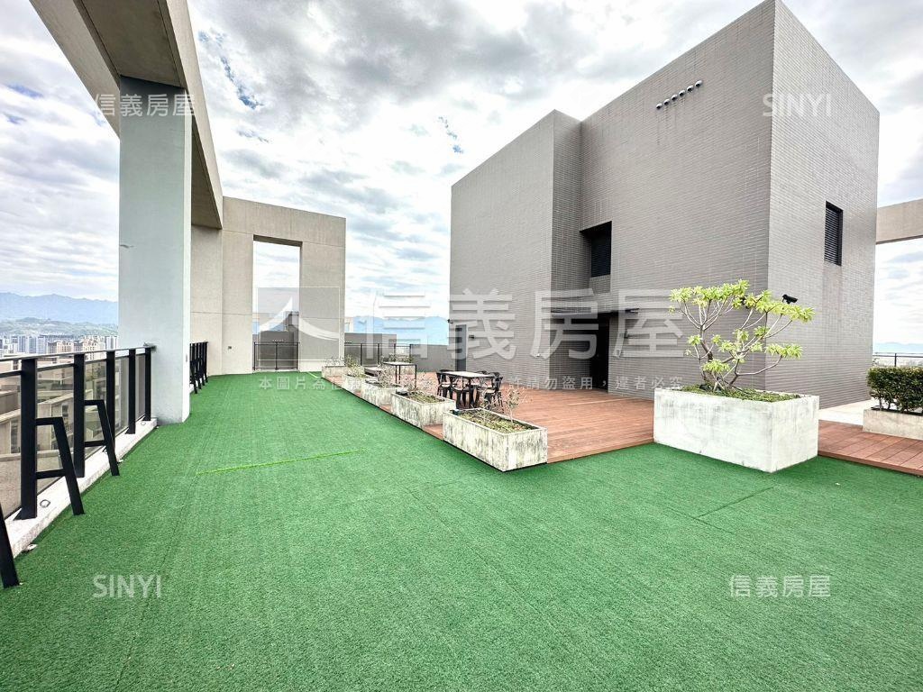 鉅虹曙光之旅２四房雙平車房屋室內格局與周邊環境