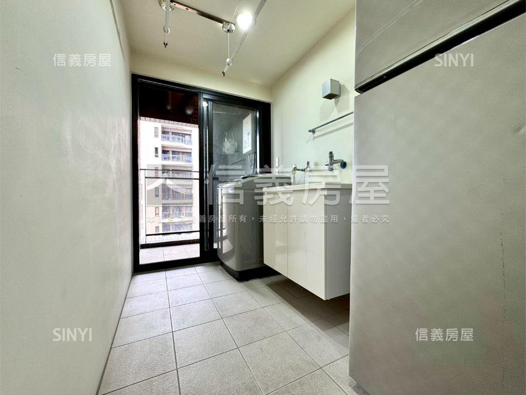 【鉅虹】正四房連號雙平車房屋室內格局與周邊環境