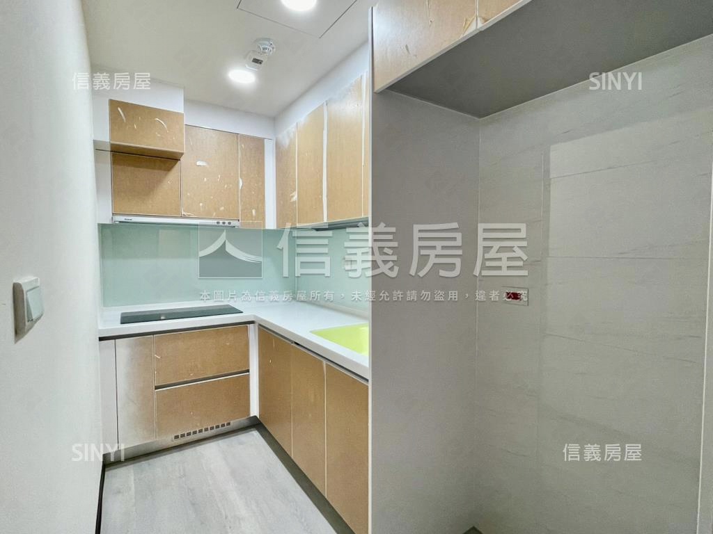 近１４期兩房平車棒房屋室內格局與周邊環境