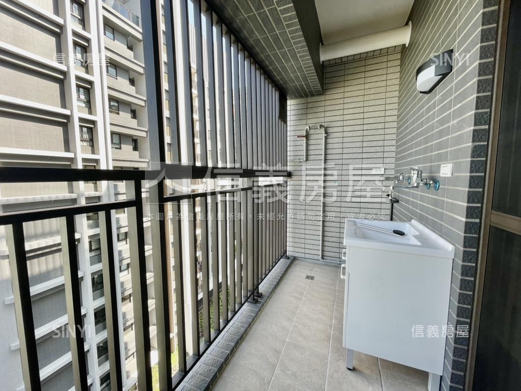 近１４期兩房平車棒房屋室內格局與周邊環境