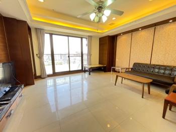 中悅桂冠採光四房車位