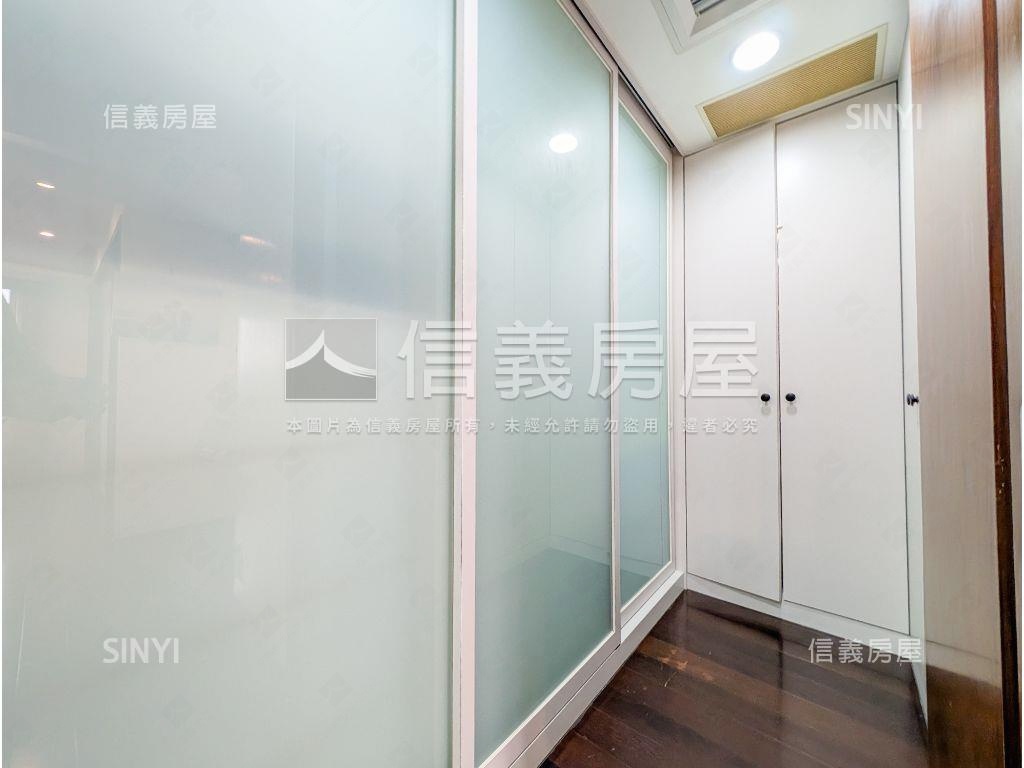 閱讀歐洲帝王景觀大戶房屋室內格局與周邊環境