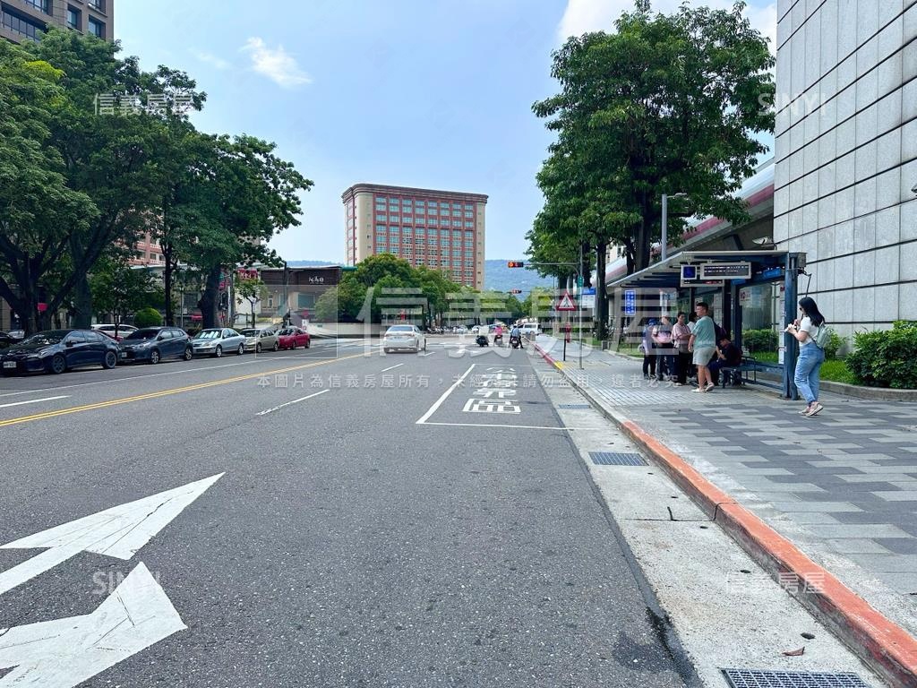 沐晴高樓露臺大兩房平車房屋室內格局與周邊環境