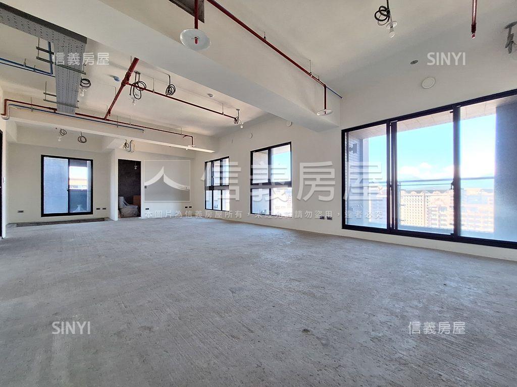 南京御邸高樓露臺豪邸Ａ房屋室內格局與周邊環境