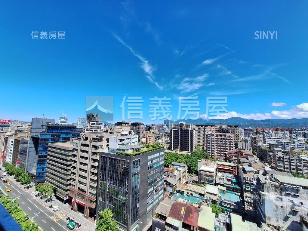 南京御邸高樓露臺豪邸Ａ房屋室內格局與周邊環境