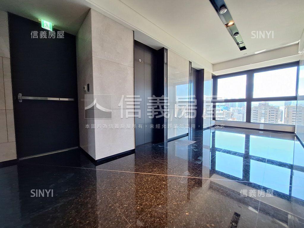 南京御邸高樓露臺豪邸Ａ房屋室內格局與周邊環境