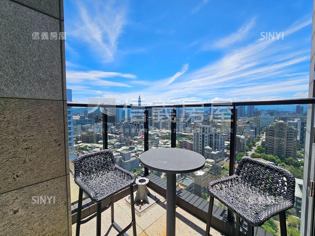 南京御邸高樓露臺豪邸Ａ房屋室內格局與周邊環境